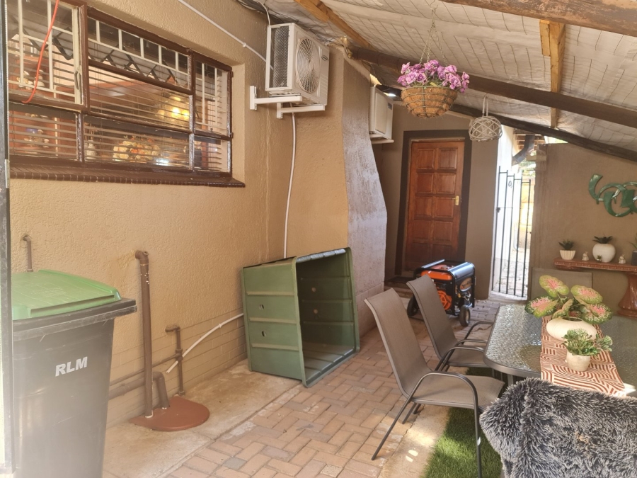 4 Bedroom Property for Sale in Protea Park North West